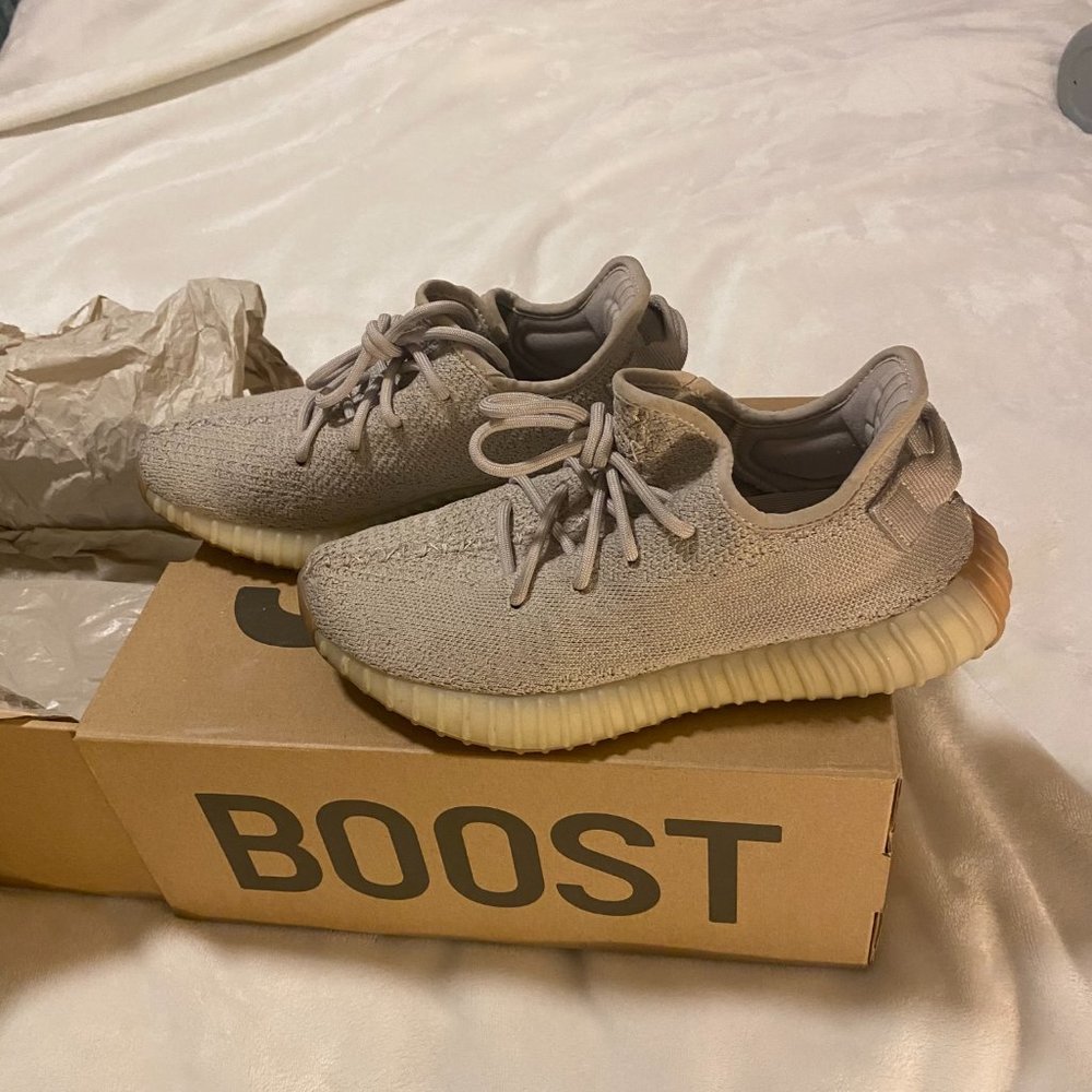 2018 Yeezy Sesame Men's 6.5 Women's 8 🤩